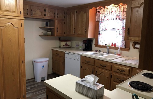 Greencastle Cottage | Cozytown Cottage near Whitetail Ski Resort and Hagerstown Maryland.