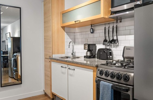 Brookwood Apartment | (CPF) Safe Studio Near Piedmont Hospital Perfect for Travel Nurses