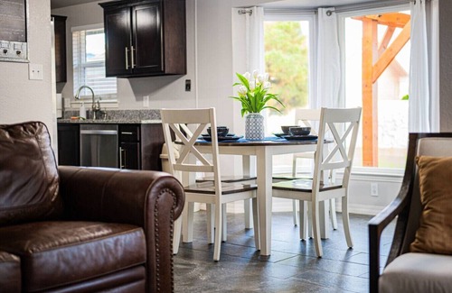 Biggs Field House | Craftsman Charm Comfort 3BDR