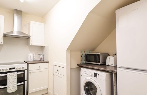 Nostie Cottage | CRAIGARD, pet friendly, character holiday cottage in Kyle Of Lochalsh