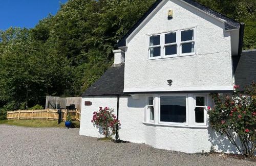 Benderloch House | Craigneuk near Oban, stunning home with sea views