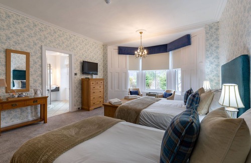Pitlochry House | Craigroyston House & Lodge