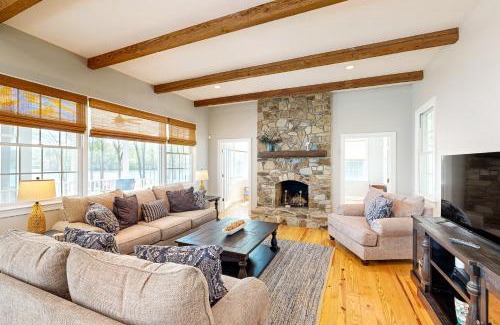 Mineral House | Crane's Landing
