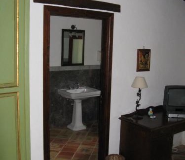 Ventimiglia di Sicilia House | Crapa Licca
