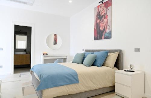 Nola Bed & Breakfast | Crazi Suites