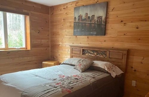 D'Escousse Cabin | CreativeescapeBNB