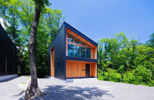 Hokujo Ski Chalet | Credence Chalets by HHG
