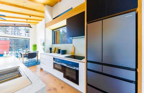 Hokujo Ski Chalet | Credence Chalets by HHG