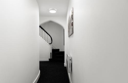 Brierley Hill Apartment | Credit Corner Studio