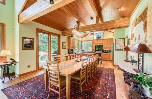 Alpine Meadows House | Creek Side- 4 Primary Suites, Hot Tub, Shuttle to Slopes, Pet Friendly