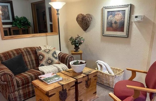 Hermosa House | Creek View Lodge - #1
