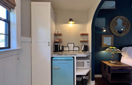 Wimberley Bed & Breakfast | Creekhaven Inn & Spa