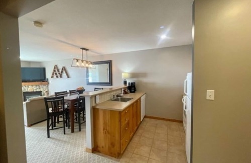 Silver Star Mountain Condo | Creekside condo close to Tube Town & skating pond, gas fireplace, full kitchen