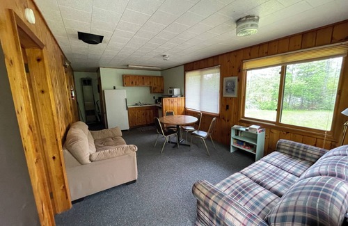 Ely Cabin | Creekside Cabin on Jasper Lake: Sleeps 6, Scenic Views, Pontoon Boat Included!