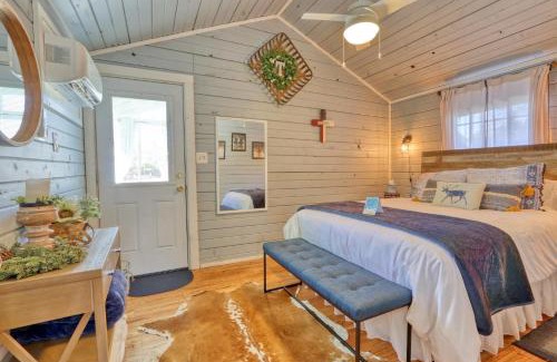 Wimberley House | Creekside Cabins - The Texan