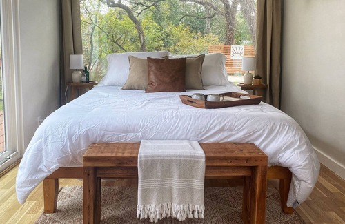 Grey Forest Apartment | Creekside Casita nestled in the Texas Hill Country
