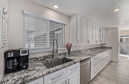 Southeast House | Creekside Getaway Near the City! 4 King beds and 2 queens!
