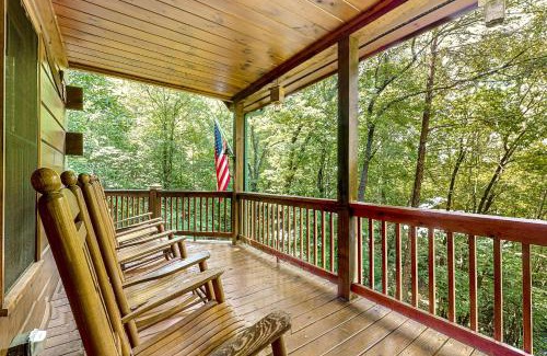 McCaysville House | Creekside Hideaway