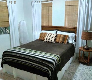 Jacinto Ville Cabin | Creekside Oasis
