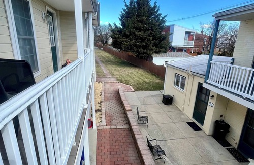 Frederick House | Creekside Suite Downtown Frederick Maryland Near Restaurants & Wedding Venue!