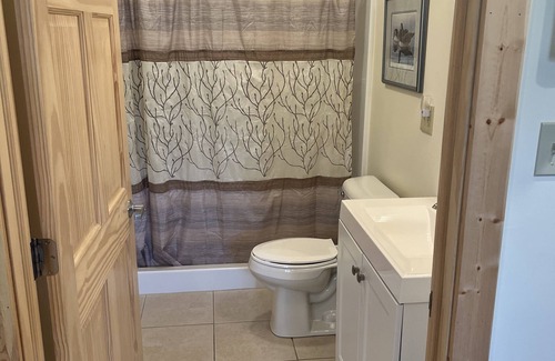 Buffalo Apartment | Creekside Vacation Rentals- Adults Only