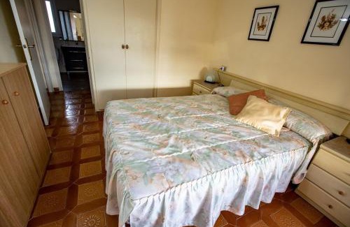 Creixell Apartment | Creixell Apartment with 3 Rooms