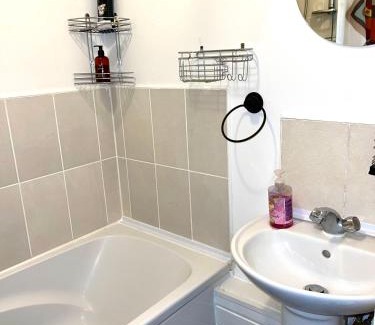 Chadwell Apartment | Crescent 1 bed Apartment