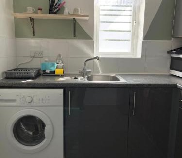 Chadwell Apartment | Crescent 2 beds Apartment