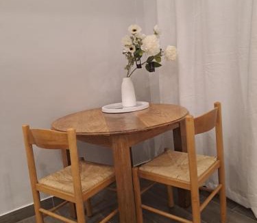 Howick Apartment | Crescent Cottage