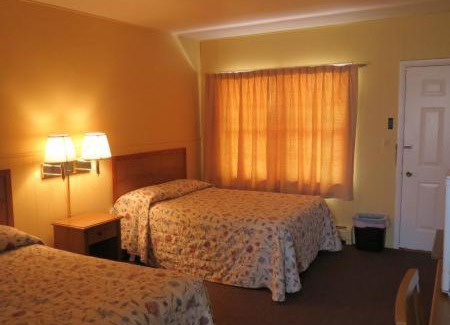 Bartlett Hotel | Crest Motel