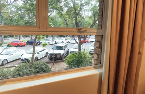 Gaborone Hotel | Cresta Lodge Gaborone