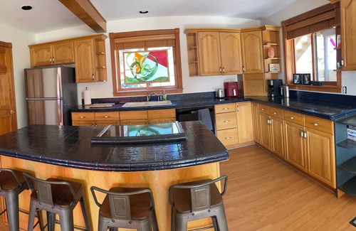 Crestone House | Crestone Traveler’s Rest, historic & in town
