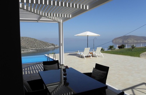 Pefki Villa | Crete Lassithi Holiday 'Villa Tholos Crete'in Kavousi Beach Tholos Private Pool