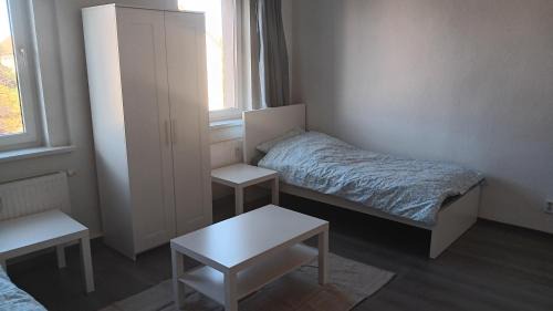 Merseburg Apartment | Crew Quartier ALL-INCLUSIVE Serviced Apartments mit Küche, Bad Waschmaschine, Flat TV, WiFi, usw