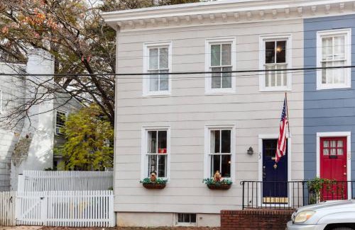 Historic District House | Crew's Quarters