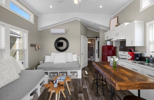 Dripping Springs House | Cricket Hill Ranch | Blue Tiny Home & Pool