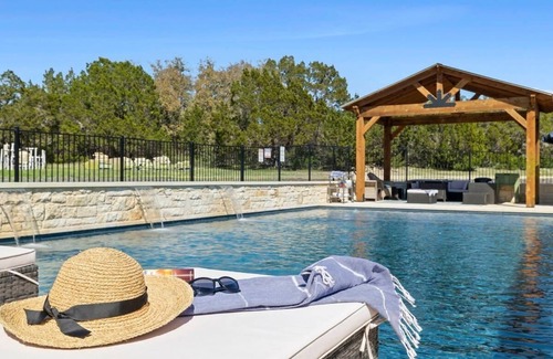 Dripping Springs House | Cricket Hill Ranch - Private Luxury Pool|Billiards