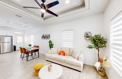 McAllen House | Crimson Hibiscus