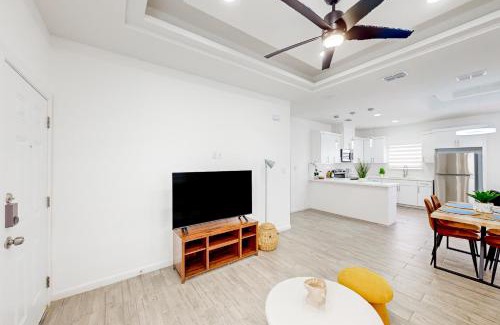 McAllen House | Crimson Hibiscus