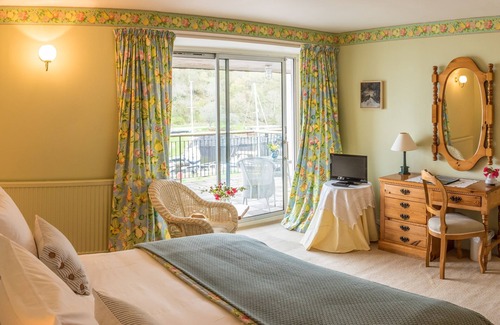 Lochgilphead Hotel | Crinan Hotel