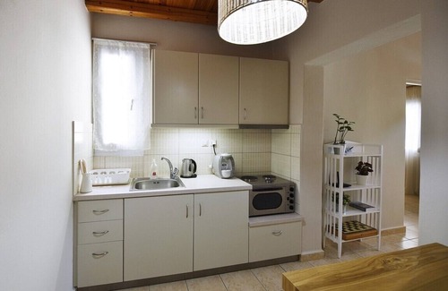 Adamas House | Cristina's House - Homely Accommodation near the Sea and Town Center