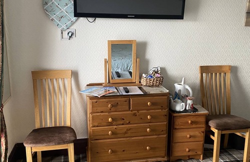 Dingwall House | Cromarty View Guest House