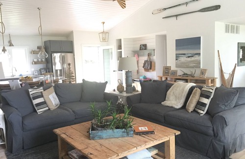 Petoskey House | Crooked Lake Cottage - NEWLY RENOVATED - Great Sunsets & Boaters Paradise Await!