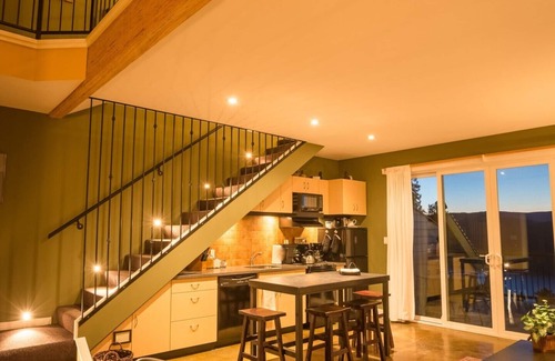 Okanagan-Similkameen House | Crooked Tree Guest Suites - The Spruce Suite