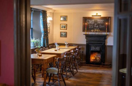 Selkirk Hotel | Cross Keys Inn Ettrickbridge