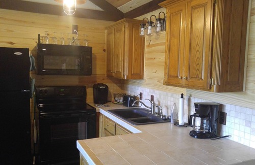 Burneyville Cabin | Cross Timbers Country Cabin #1