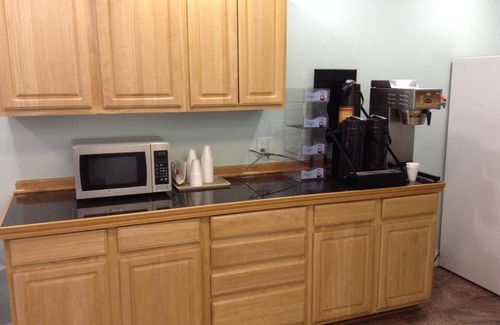 Lebanon Hotel | Crossroads Inn