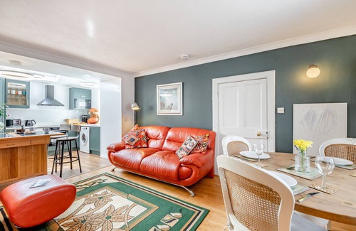 Eyemouth House | Crossview - Two Bedroom House, Sleeps 4