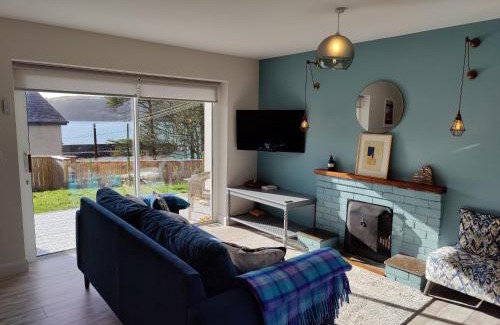 Glandore Apartment | Crow's Nest Glandore - 2 - Self Catering