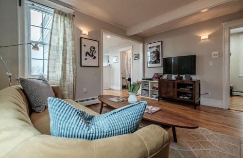 East End Apartment | Crow's Nest